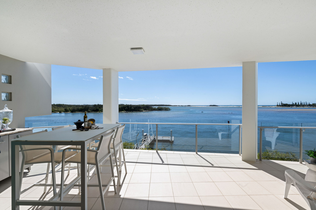 302/42 Duporth Avenue, Maroochydore