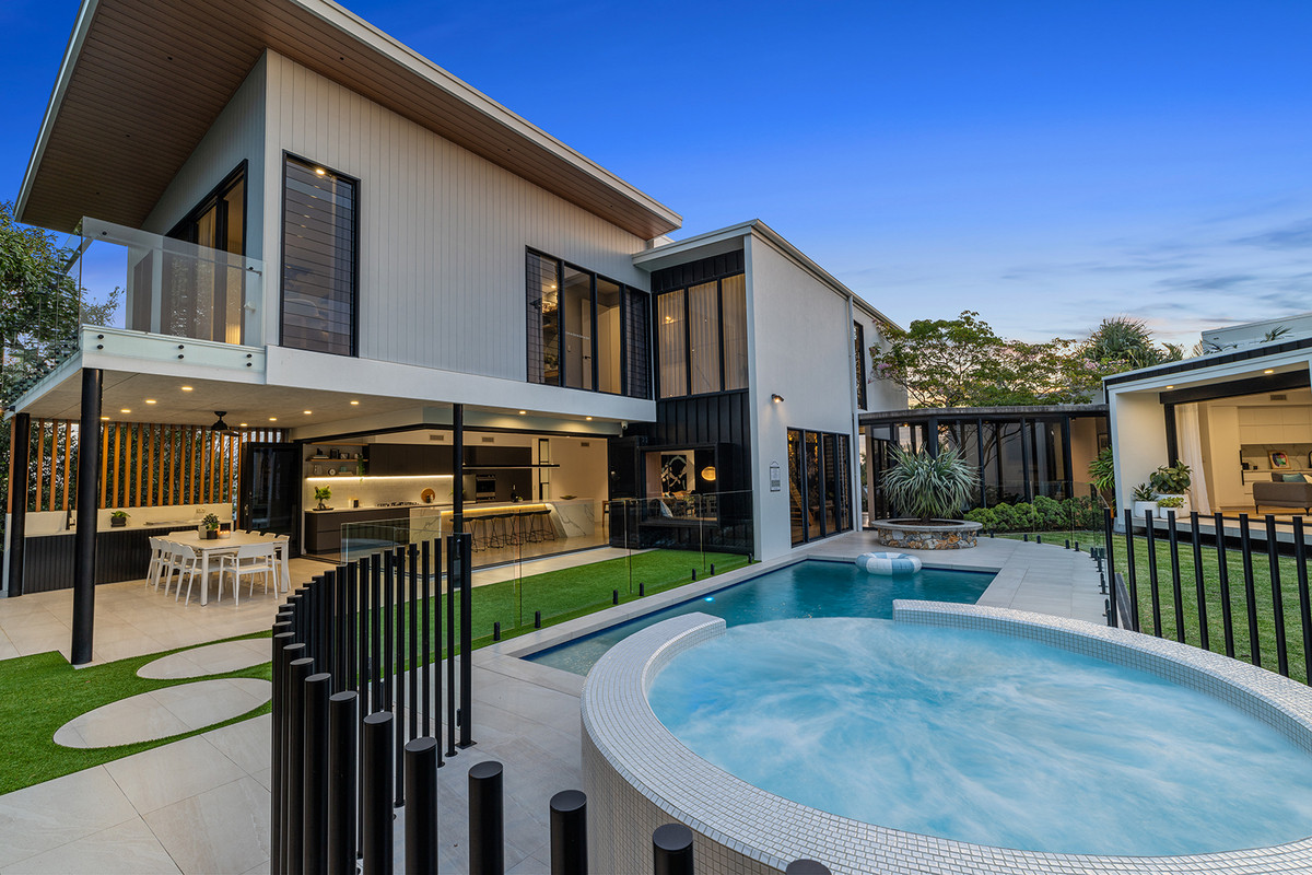 8 Warrina Court, Mooloolaba