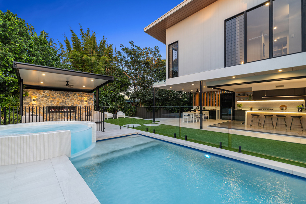 8 Warrina Court, Mooloolaba