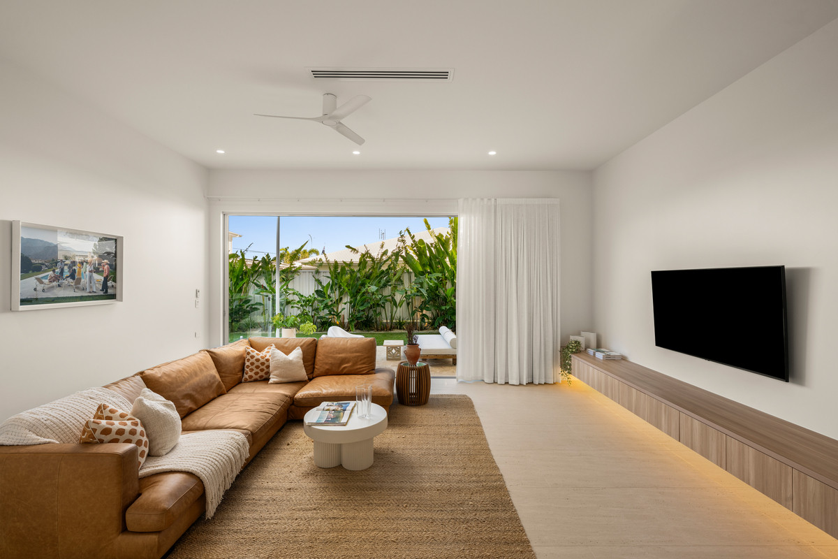 2/14 Lalwinya Street, Buddina
